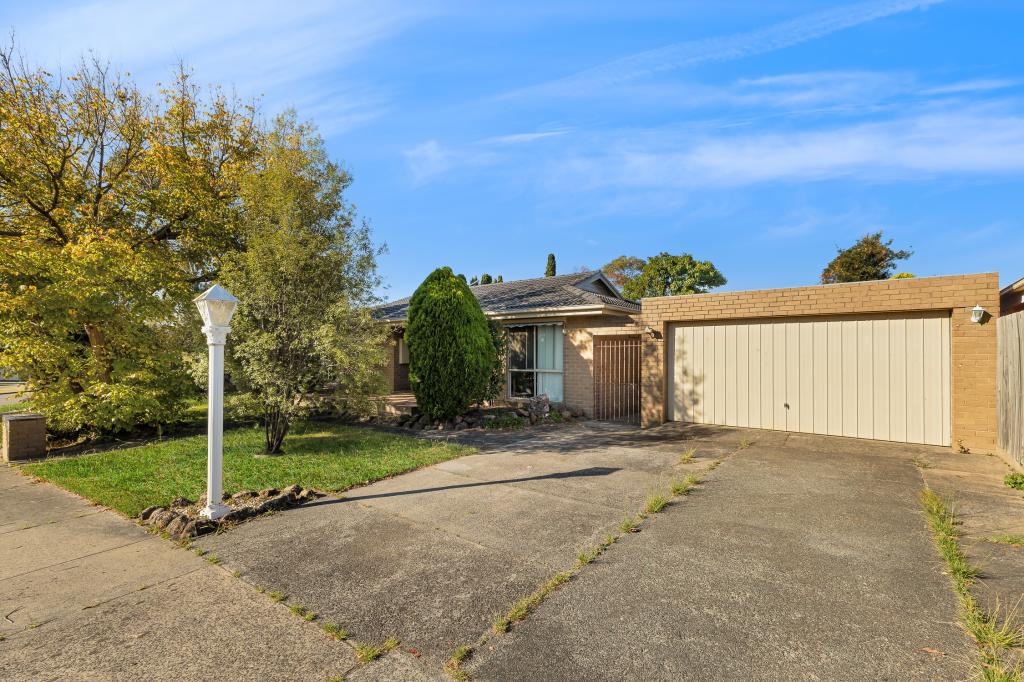 14 WHITESTONE CT, ENDEAVOUR HILLS, VIC 3802