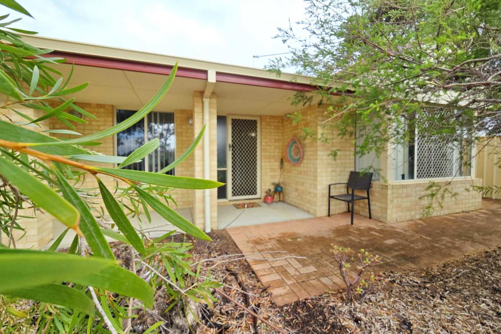 8/3 RAGLAN ST, HOPETOUN, WA 6348