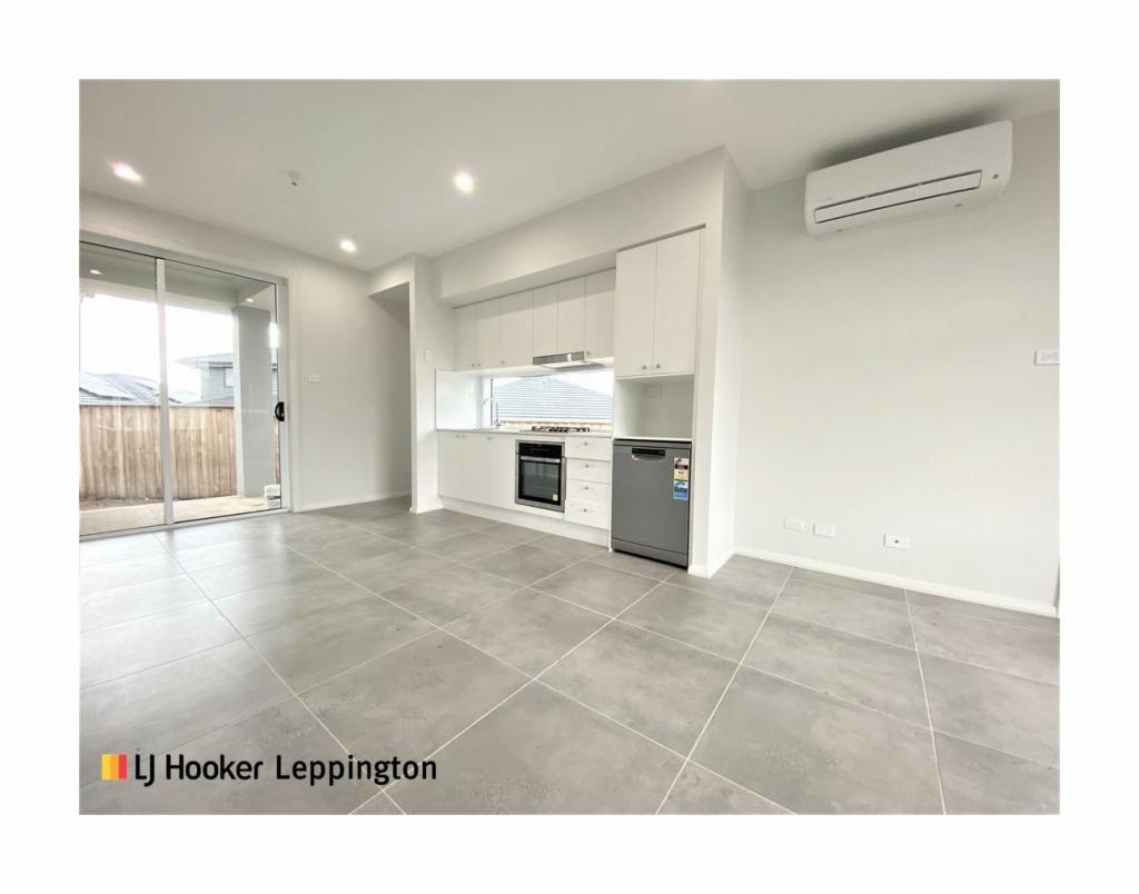 15a Meale Ave, Gledswood Hills, NSW 2557