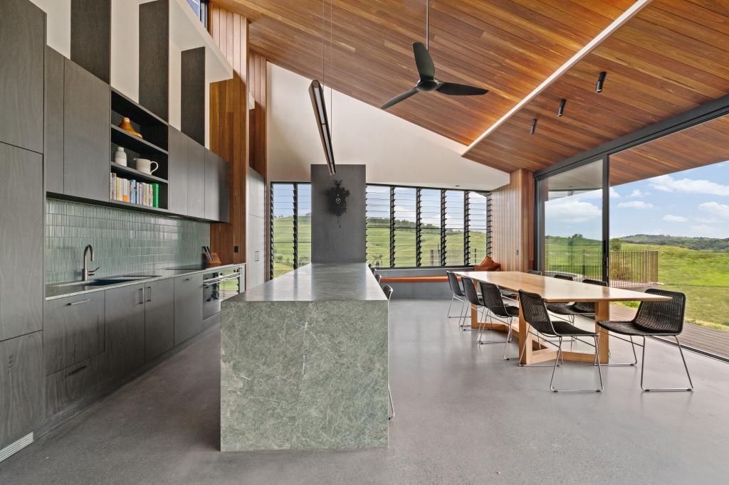 163 Upper Pinbarren Creek Rd, Pinbarren, QLD 4568
