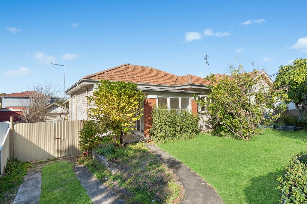 46 Albion St, Roselands, NSW 2196
