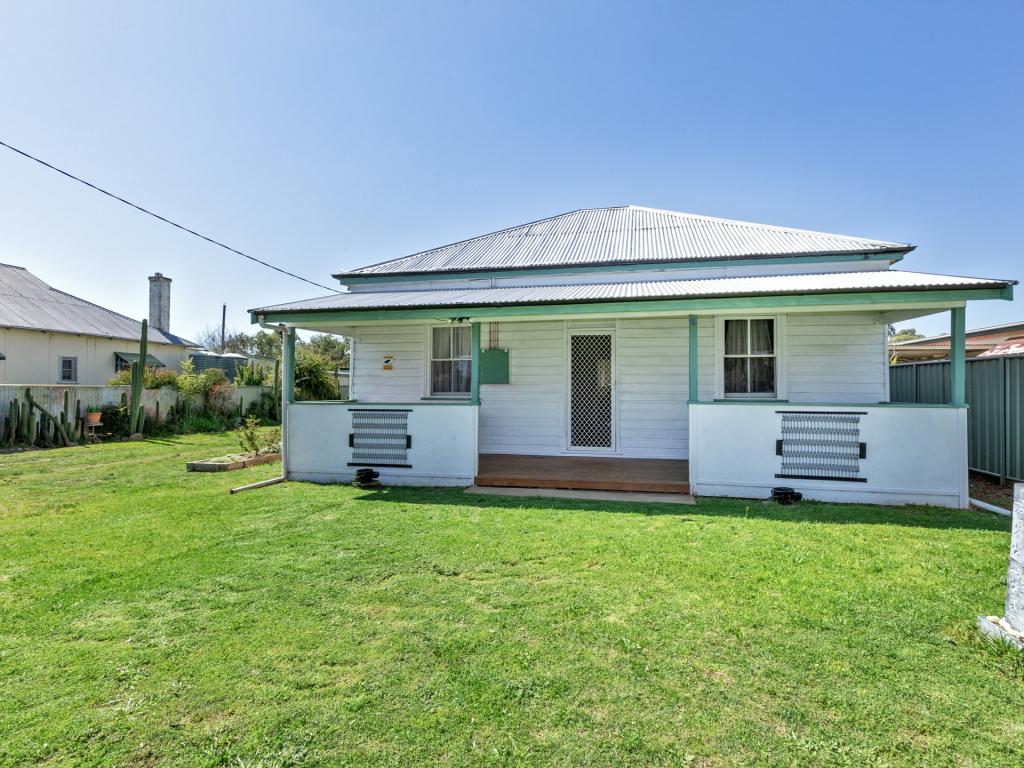 85 Arthur St, Manilla, NSW 2346