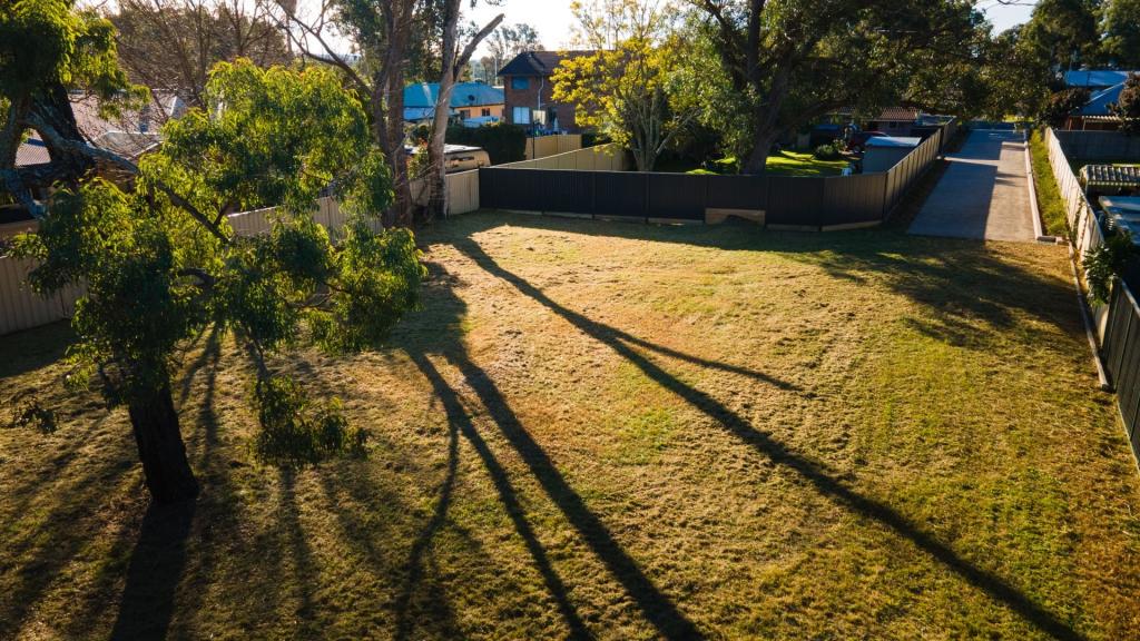 2 Mason St, Thirlmere, NSW 2572