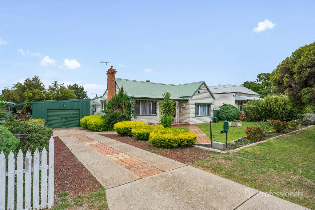 17 Kennedy St, Maryborough, VIC 3465