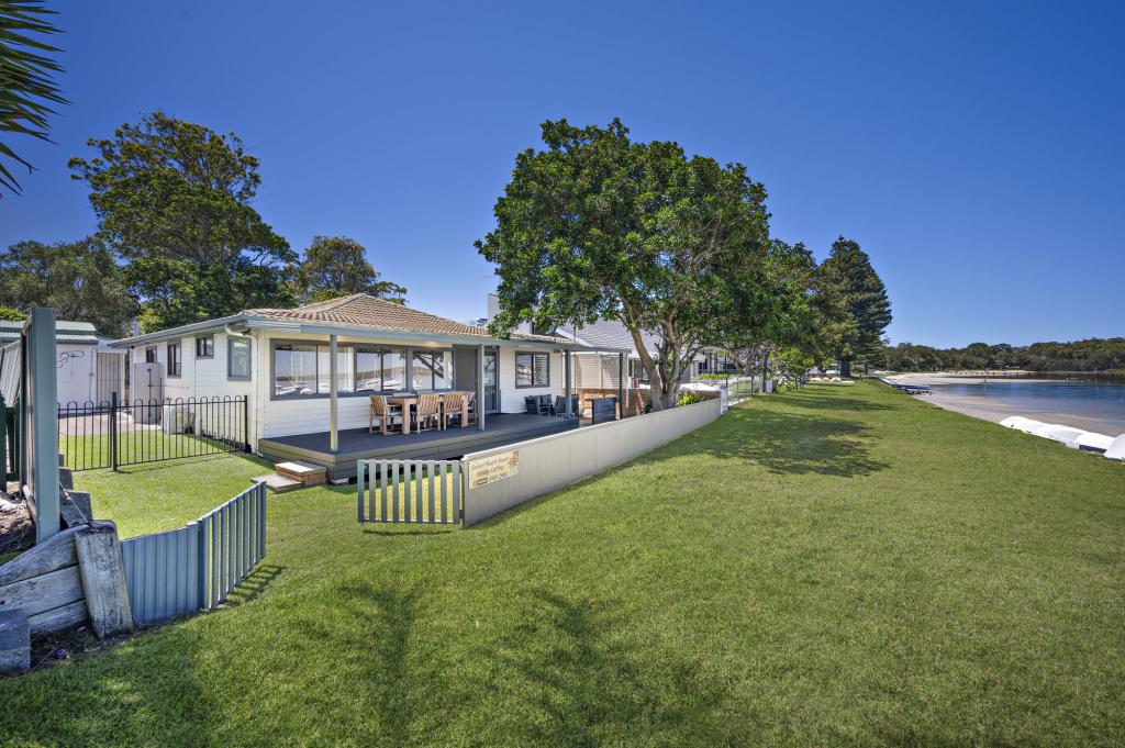 4 SUNSET BVD, SOLDIERS POINT, NSW 2317