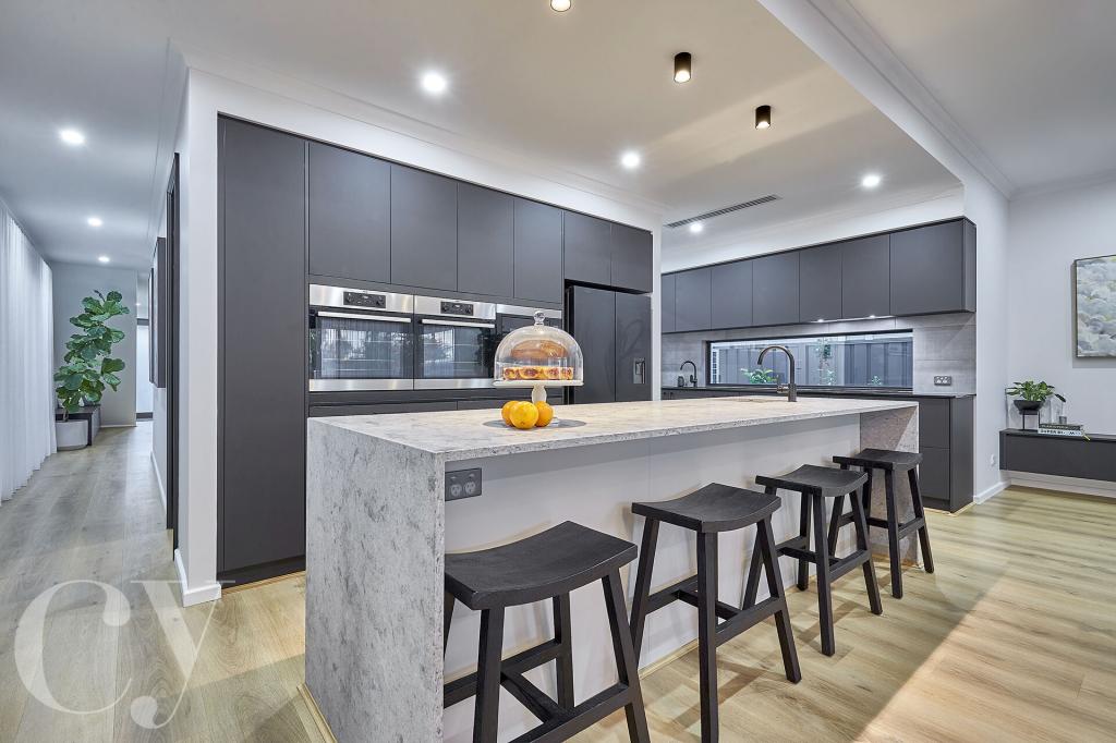 2a Birdwood Rd, Melville, WA 6156