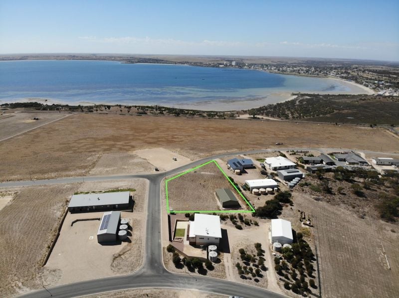 15 Loveshack Rte, Streaky Bay, SA 5680