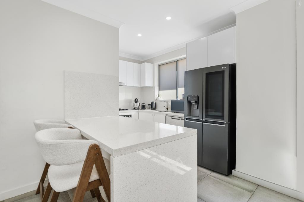 3/198-200 Old Kent Rd, Greenacre, NSW 2190