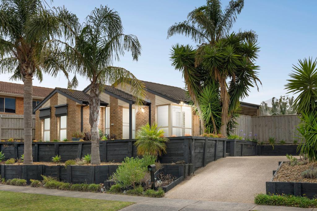 17 Herrington Ave, Carrum Downs, VIC 3201