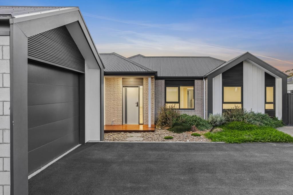 2/42 Bellarine Hwy, Queenscliff, VIC 3225