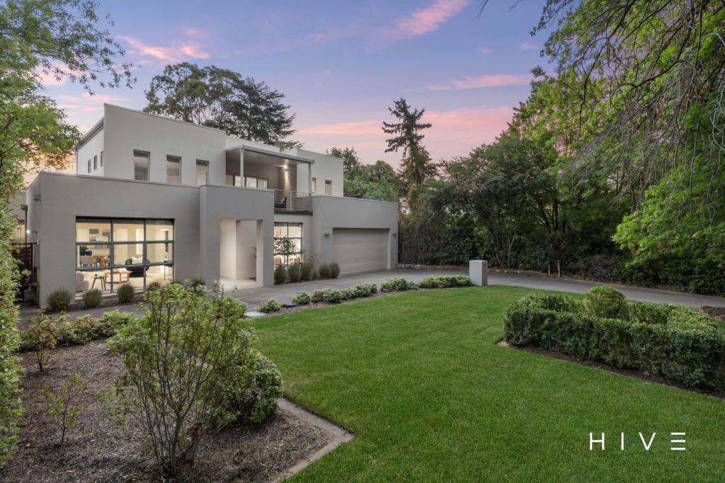 109 Strickland Cres, Deakin, ACT 2600