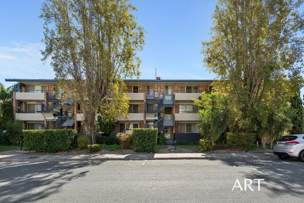 3/2 Stirling St, South Perth, WA 6151