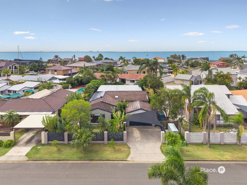 33 Southern Cross Dr, Newport, QLD 4020