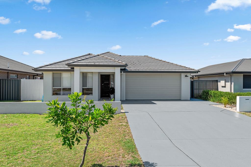 29 Rosemary St, Fern Bay, NSW 2295