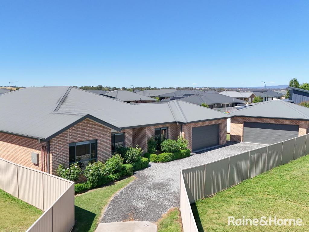 11 Willott Cl, Eglinton, NSW 2795