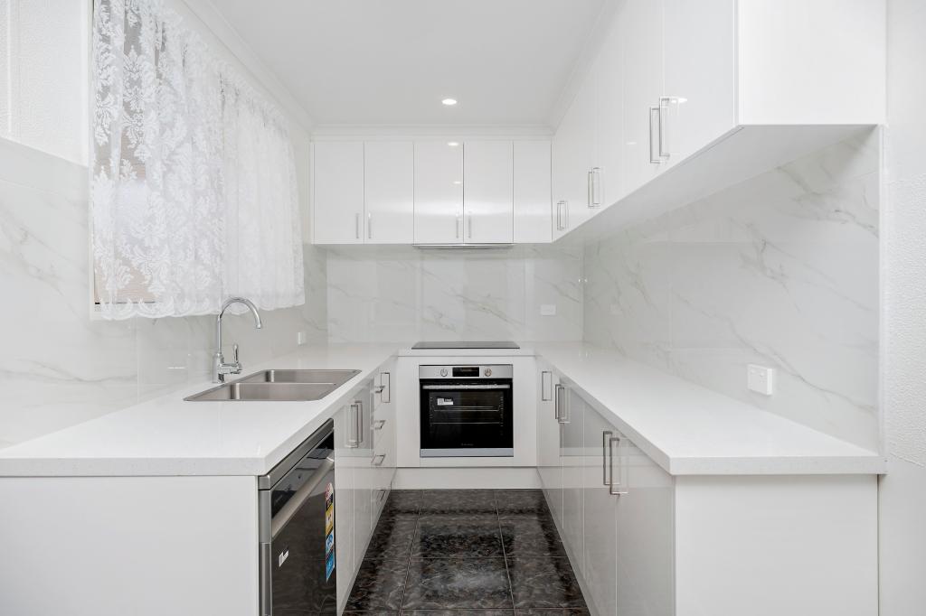 16 Valentine Cres, Sunshine West, VIC 3020