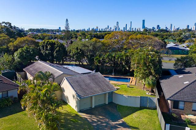 11 Lautoka Ct, Clear Island Waters, QLD 4226
