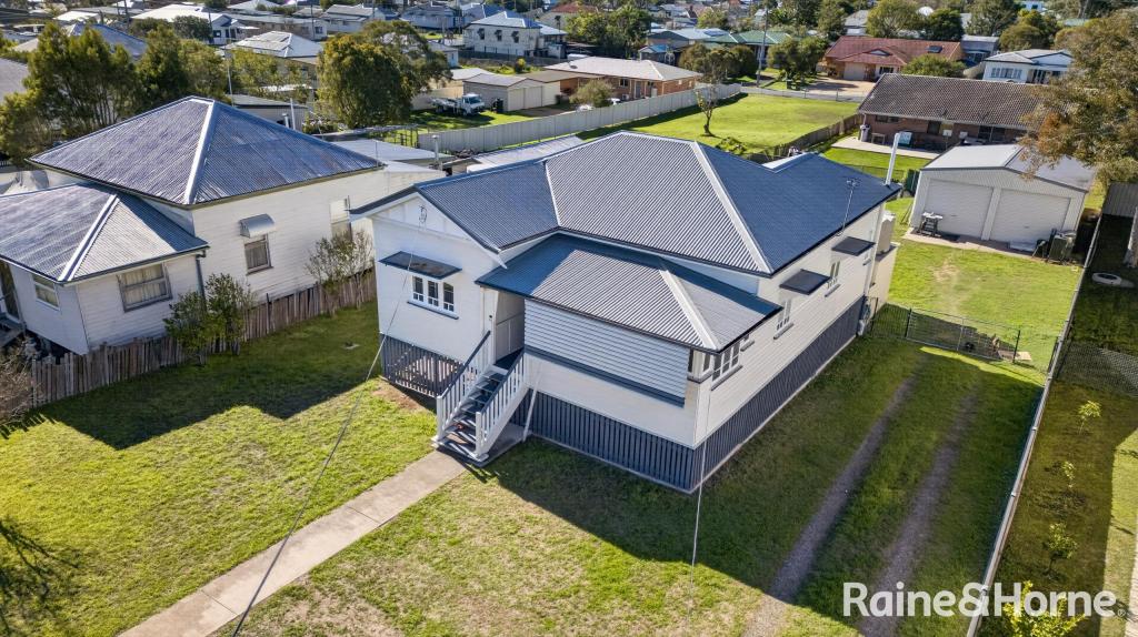 20 GORE ST, WARWICK, QLD 4370