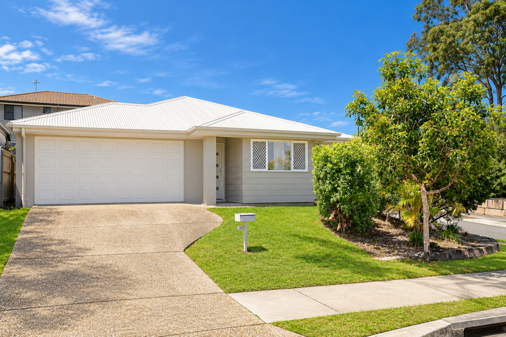 49 Cornelius Dr, Augustine Heights, QLD 4300