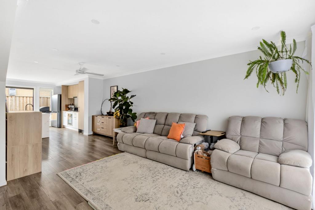 7 Petrus Way, Charlemont, VIC 3217