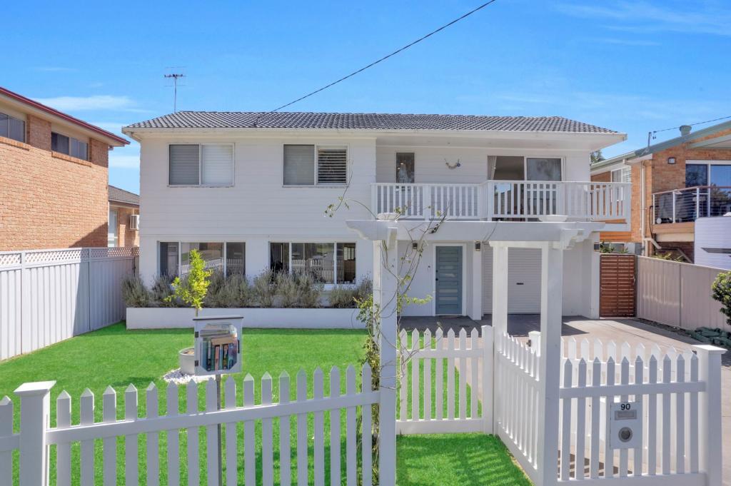 90 Aloha Dr, Chittaway Bay, NSW 2261