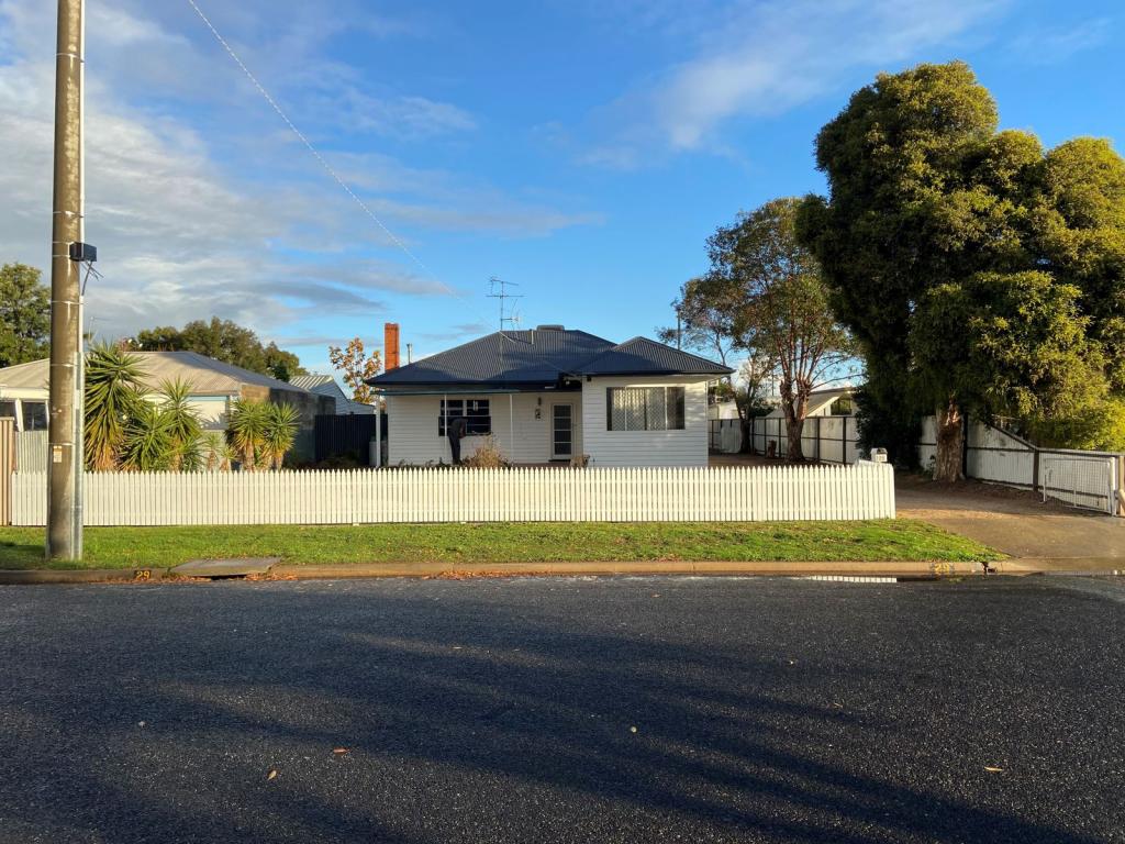 29 WARRICK ST, YARRAWONGA, VIC 3730