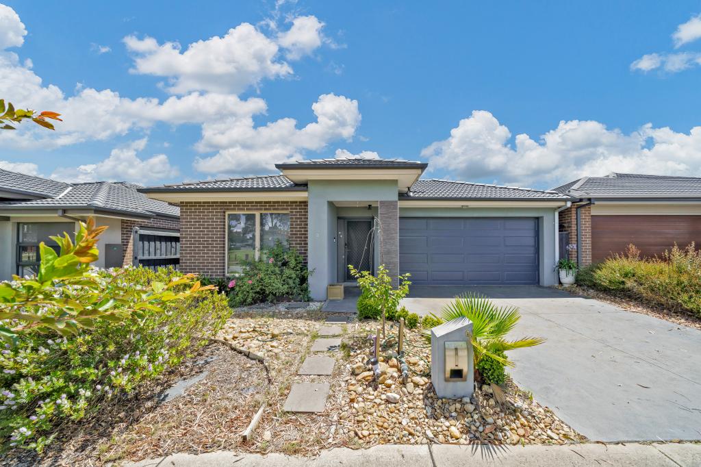 6 Harvard St, Cranbourne West, VIC 3977