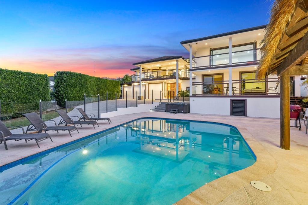 6 Bligh Ct, Benowa, QLD 4217