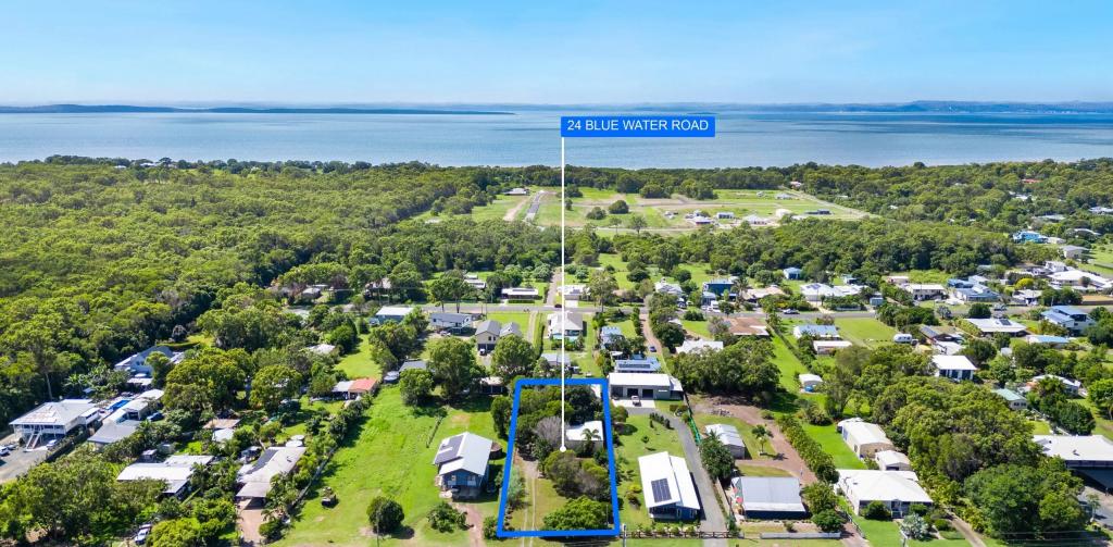 24 Blue Water Rd, Booral, QLD 4655