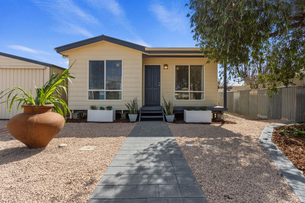 9 Bingo St, Wallaroo, SA 5556