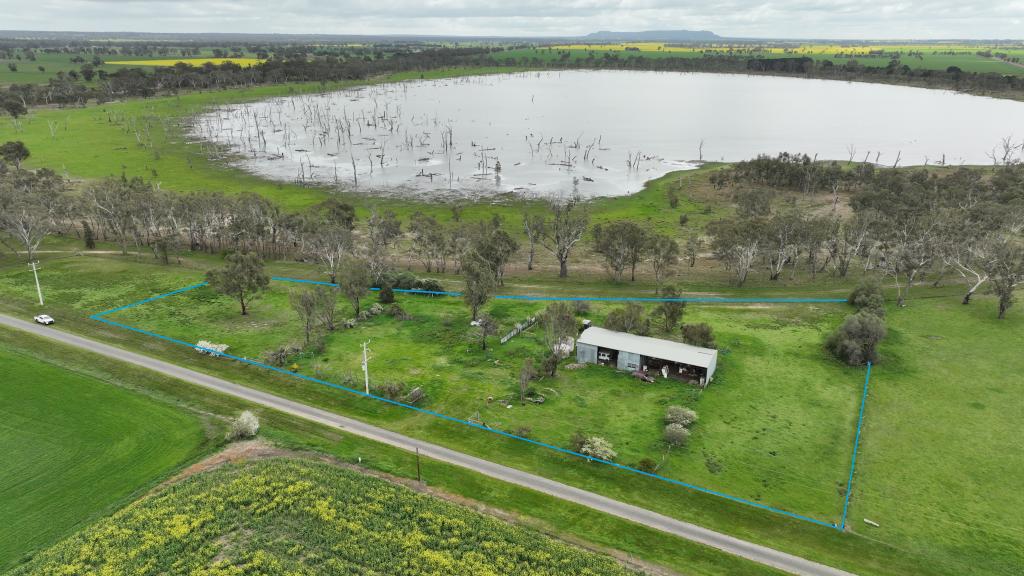 61 Scott Hair Watsons Rd, Clear Lake, VIC 3409