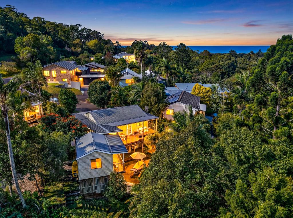 4 Putta Pl, Ocean Shores, NSW 2483