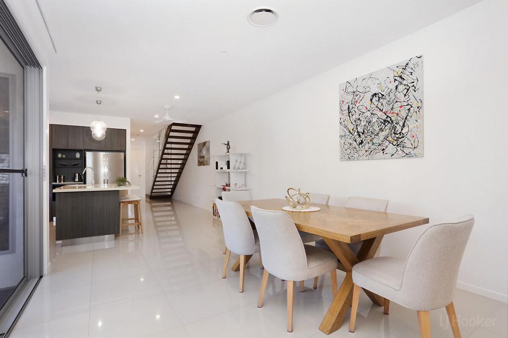 1/9 Nankeen Ave, Paradise Point, QLD 4216