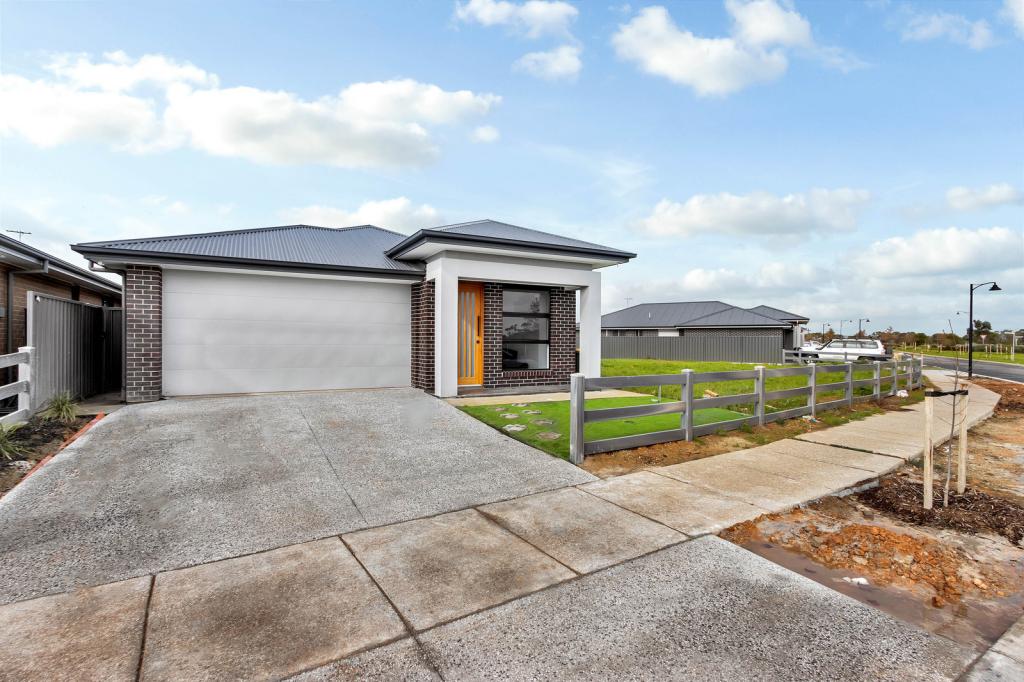 5 Catherine Spence St, Two Wells, SA 5501