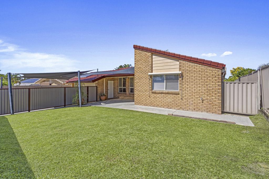 15 Crenshaw Ct, Parkwood, QLD 4214