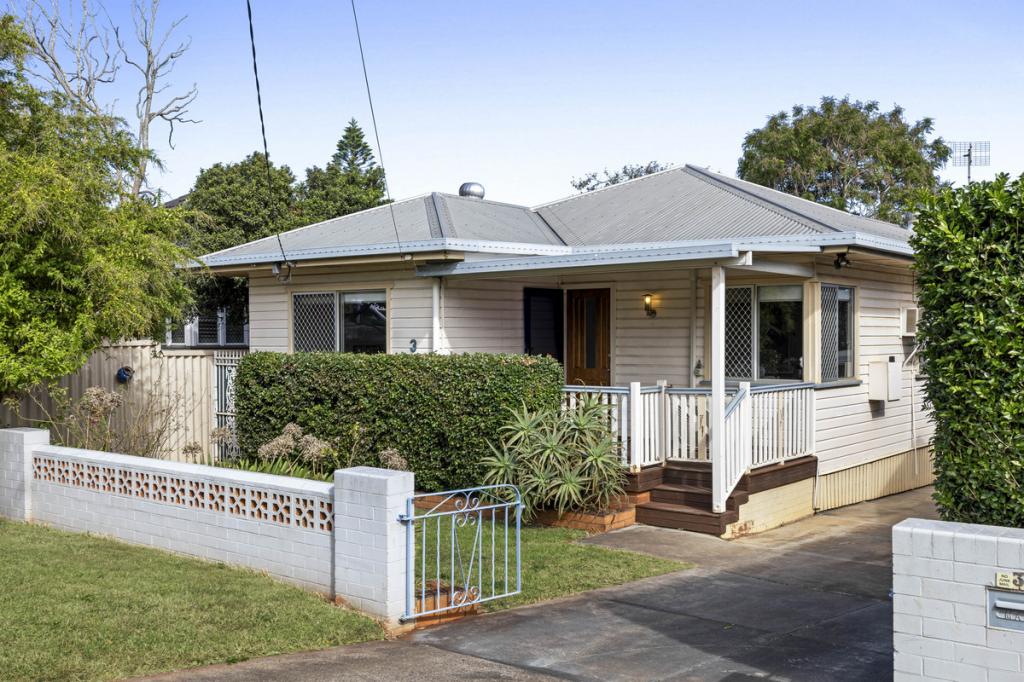 3 Hampshire St, North Toowoomba, QLD 4350
