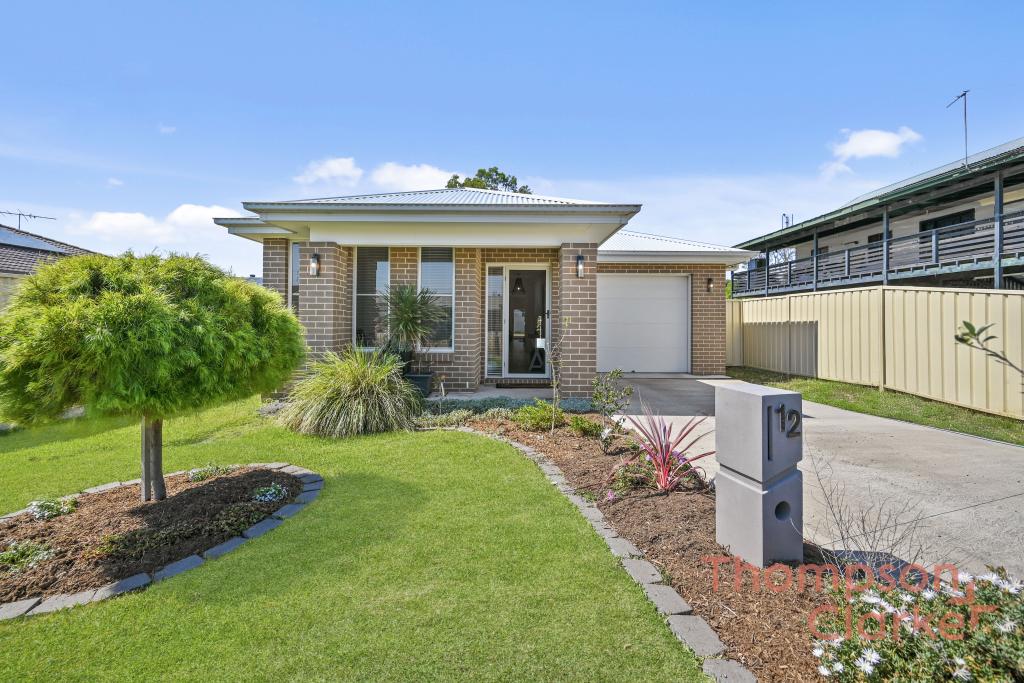 12 Cooper St, Heddon Greta, NSW 2321