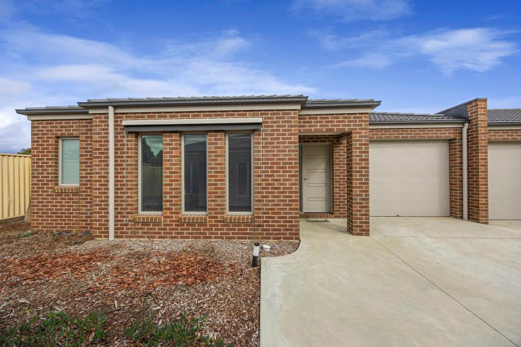 4/15a Kent St, Sebastopol, VIC 3356