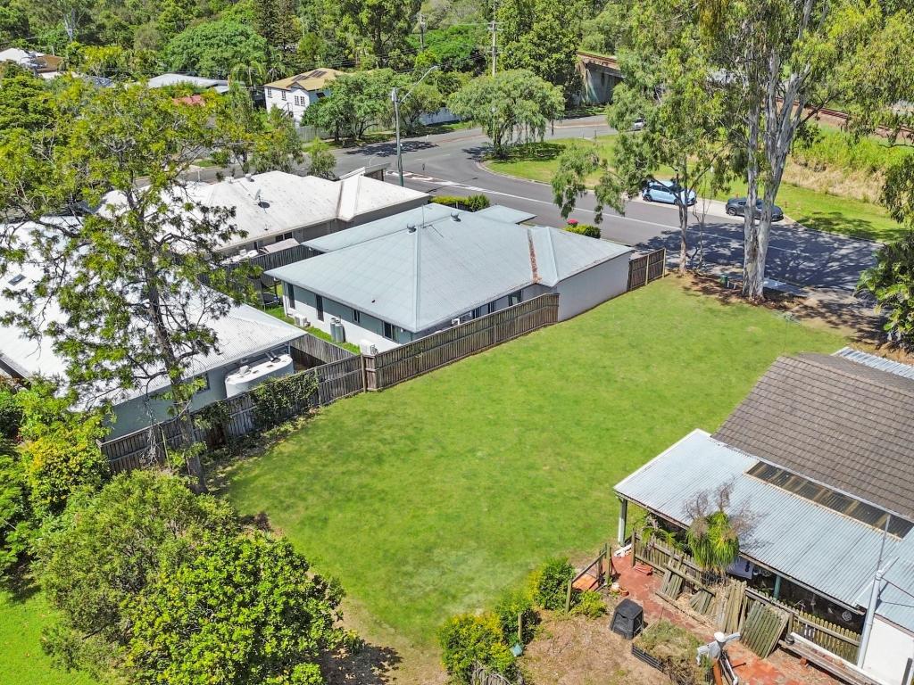 277 Railway Pde, Birkdale, QLD 4159