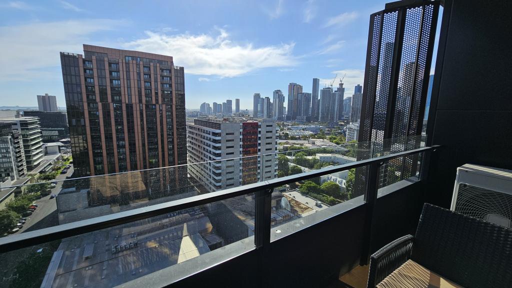 1805/22 DORCAS ST, SOUTHBANK, VIC 3006