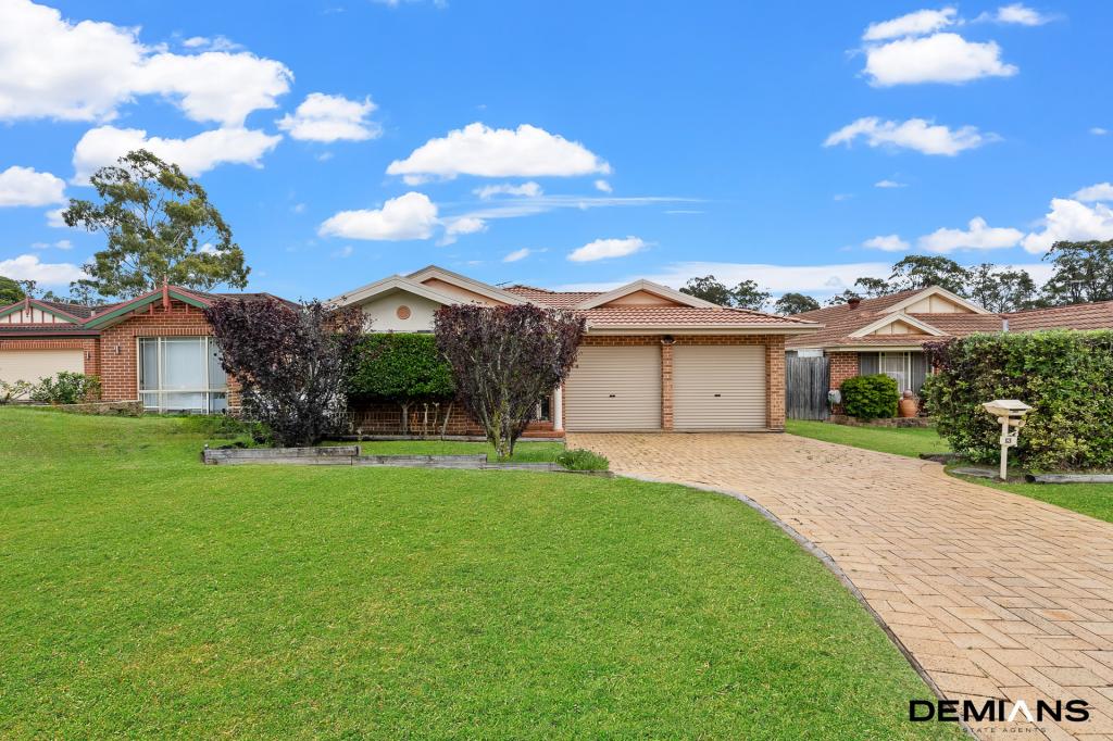 13 Quamby Ct, Wattle Grove, NSW 2173