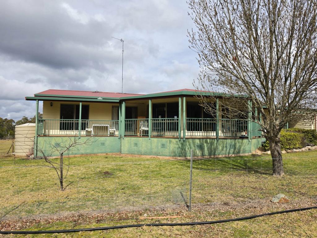 1018 CULLULLA RD, TARAGO, NSW 2580