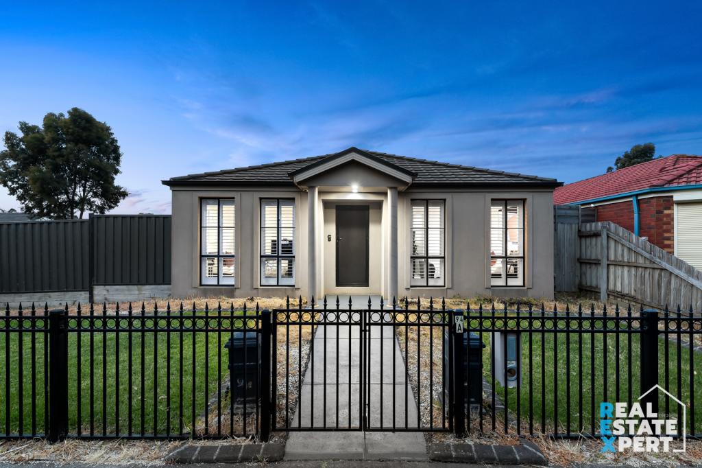 94a Oaktree Dr, Hampton Park, VIC 3976