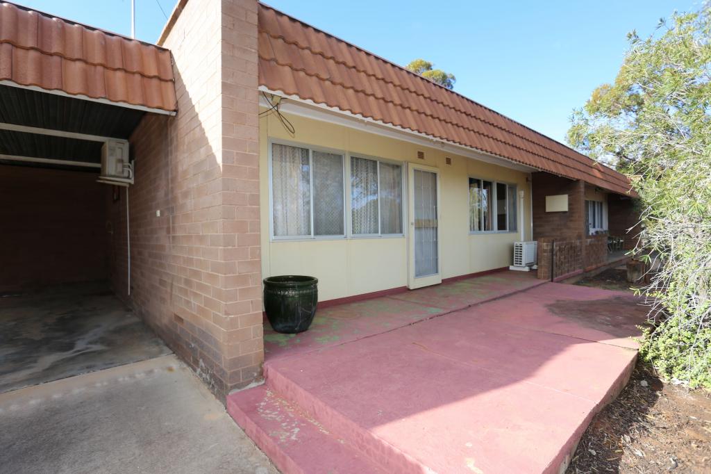 8 Bachelor Ave, Kambalda East, WA 6442