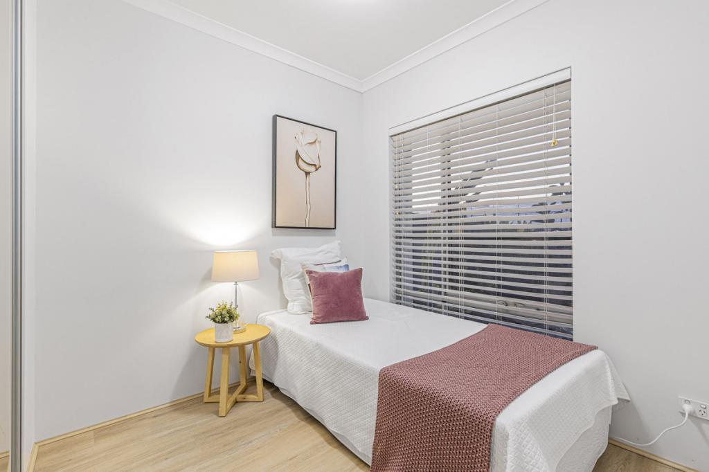12/2 Royston Link, Butler, WA 6036