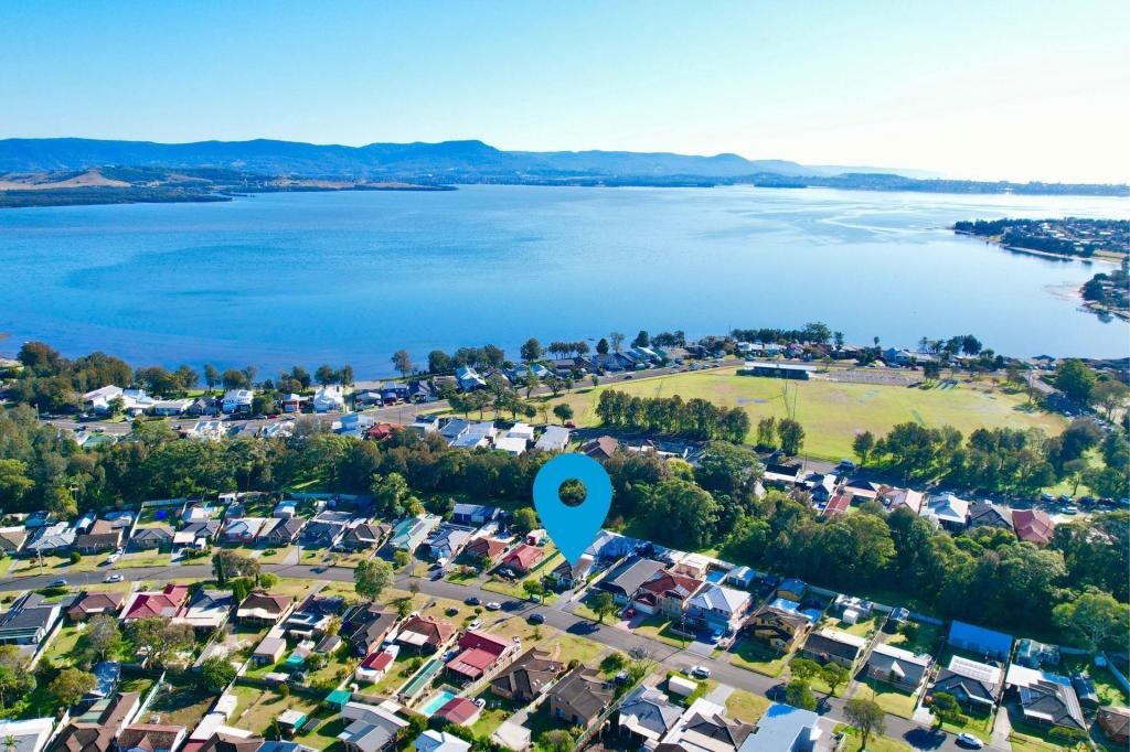 85 Devonshire Cres, Oak Flats, NSW 2529