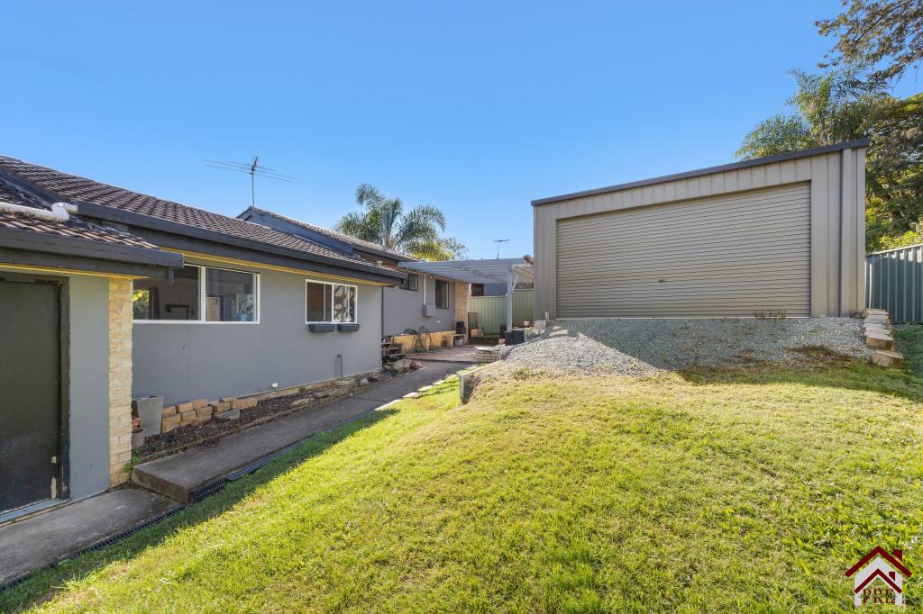 4 Woodlands Ave, Petrie, QLD 4502