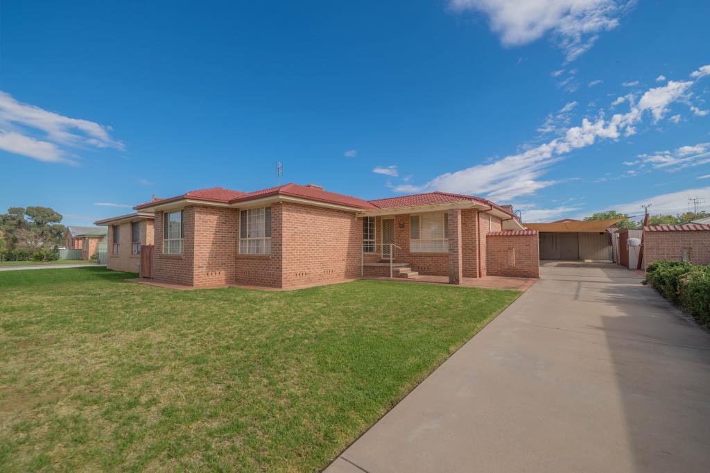 8 Koala Pl, Forbes, NSW 2871