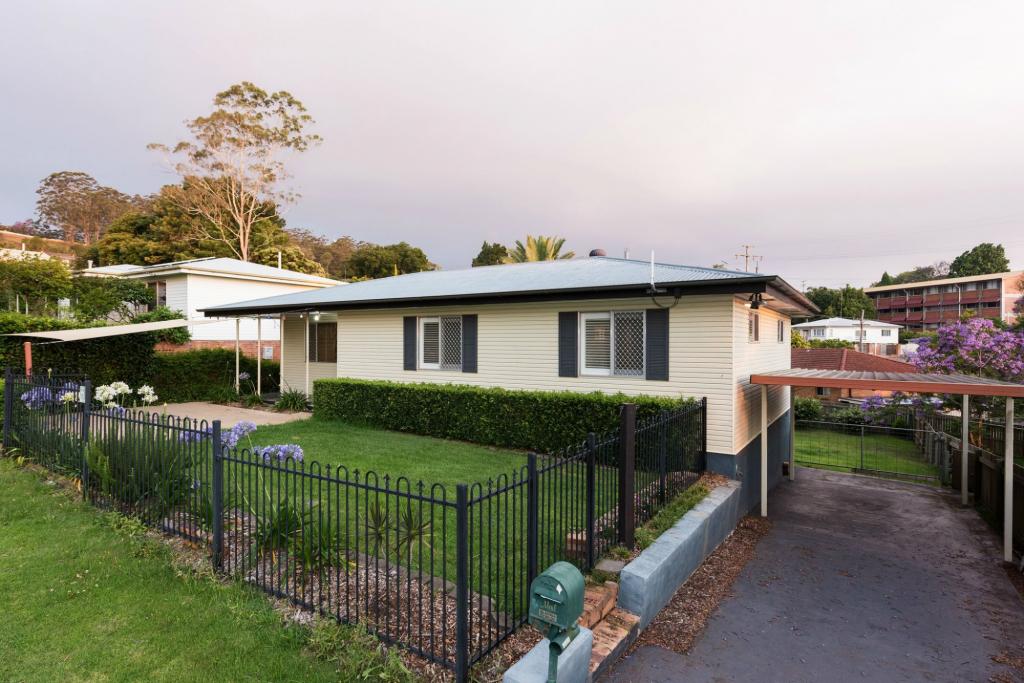 56 Rifle Range Rd, Mount Lofty, QLD 4350