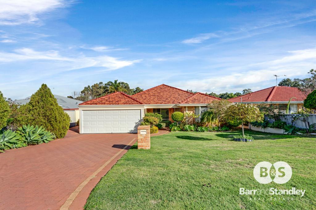 17 Magdalen Pl, College Grove, WA 6230